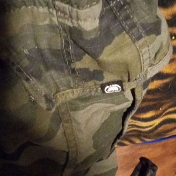 Ecko camouflage cargo shorts - Picture 3 of 5